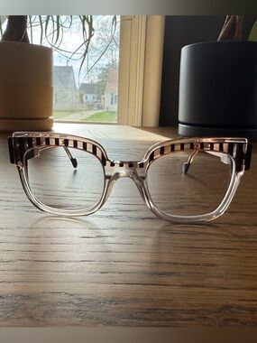 Anne eat Valentin Vertigo 20A05